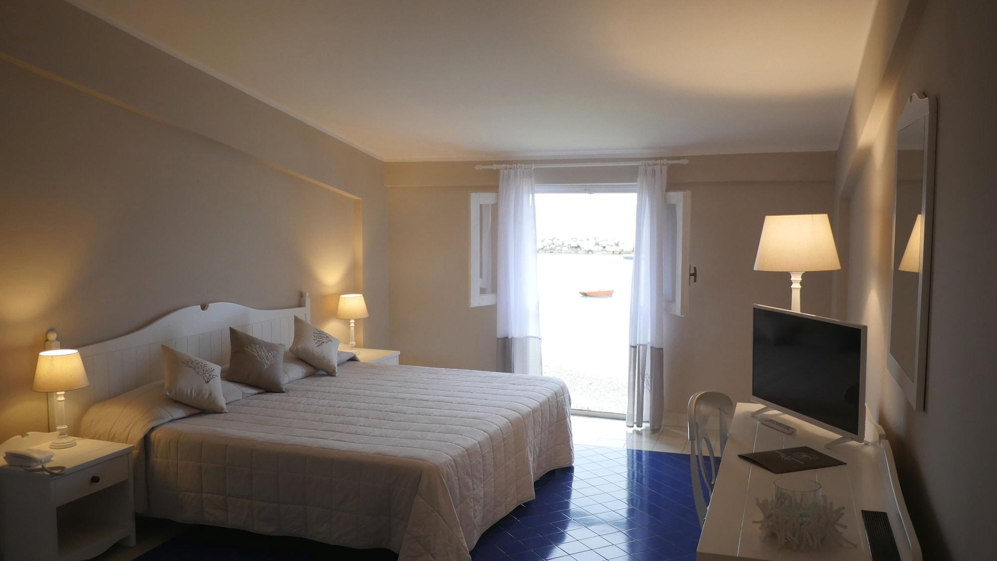 Hotel Tonnara טראביה מראה חיצוני תמונה