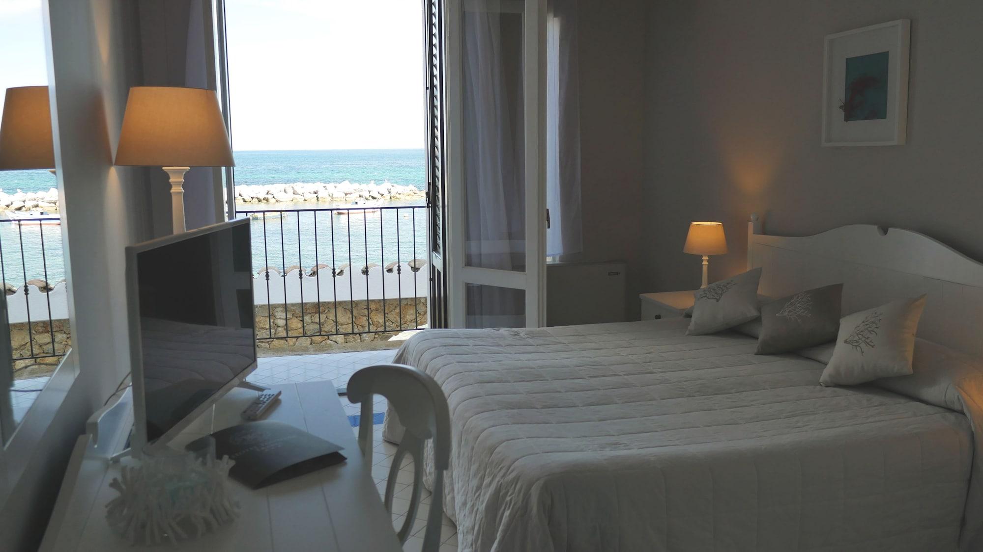Hotel Tonnara טראביה מראה חיצוני תמונה